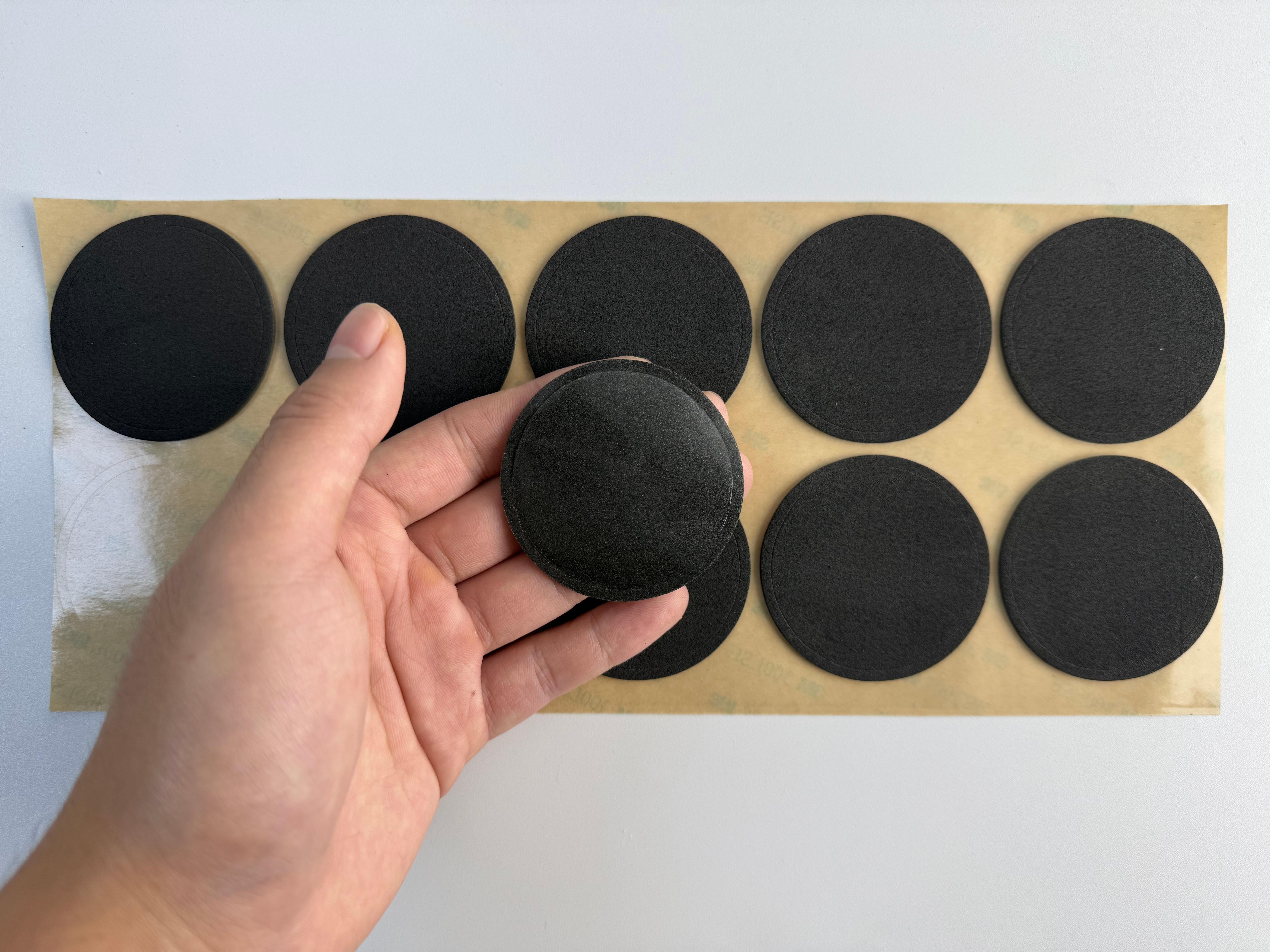 <strong>定制黑色圆形EVA泡棉垫片 | 3M背胶</strong>
